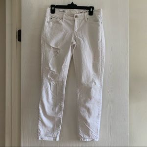 Women’s size 27 white Skinny Jeans